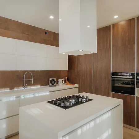 Lena Lux Holiday home