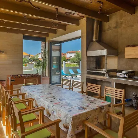 Дом отдыха Lena Lux