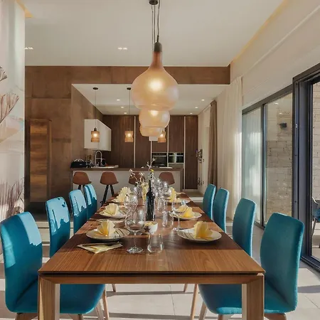 Lena Lux Дом отдыха *